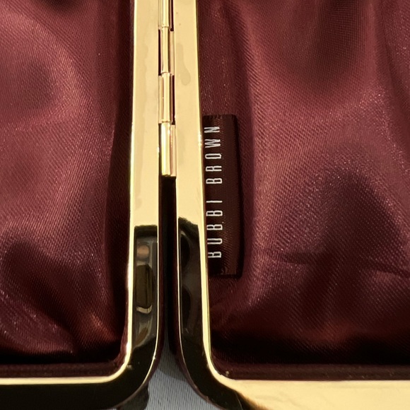 BOBBI BROWN maroon brush makeup case - Picture 9 of 10